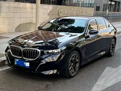 BMW 5 Series 2025