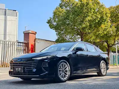 Besturn B70 2024