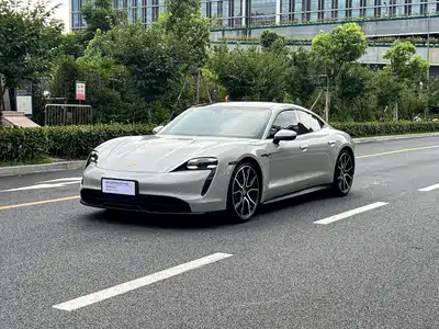 Porsche Taycan 2023