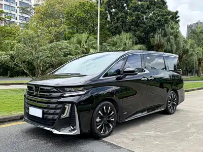 Toyota Vellfire 2024