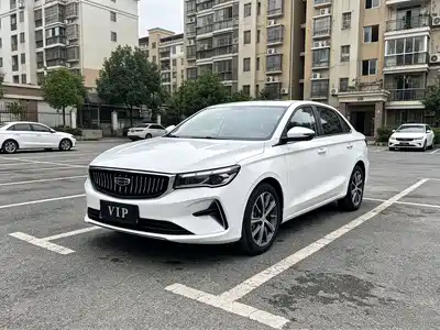 Geely Emgrand 2021