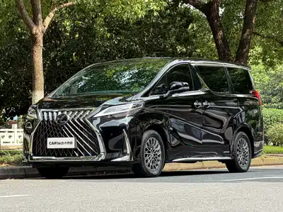 Lexus LM 2022