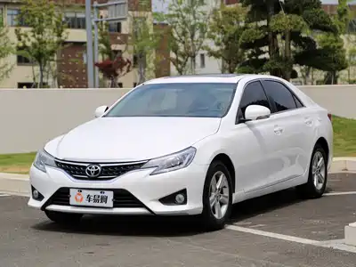 Toyota Reiz 2016