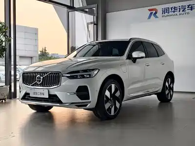 Volvo XC60 Plug-in Hybrid 2024