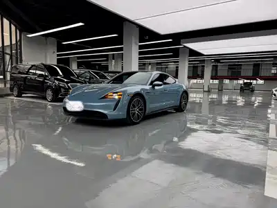 Porsche Taycan 2021