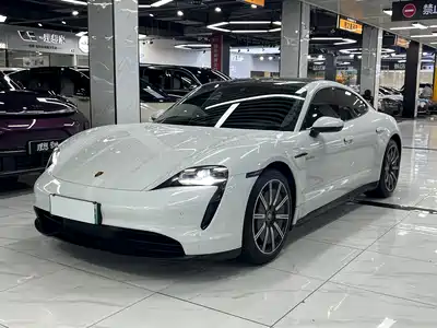 Porsche Taycan 2022