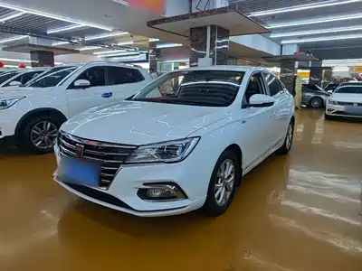 Roewe i5 2019