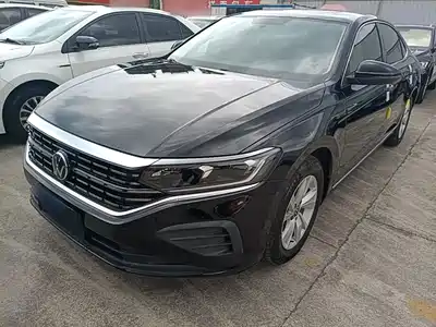 Volkswagen Passat 2022