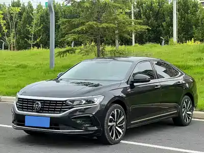 Volkswagen Passat 2022