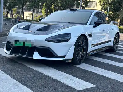 Xiaomi Auto SU7 Ultra 2025