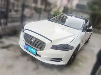 Jaguar XJ 2015