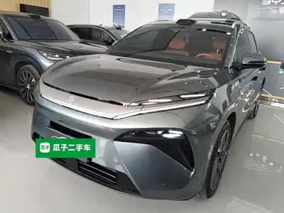 BYD Tang L 2025