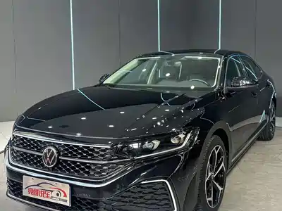 Volkswagen Passat 2023