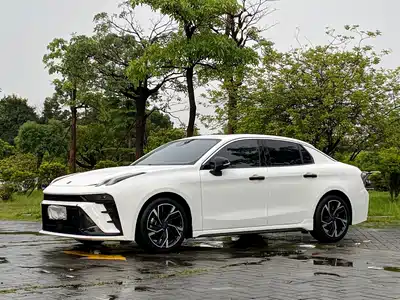 Lynk & Co 03 2023