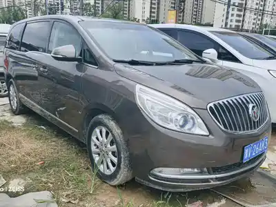 Buick GL8 2012