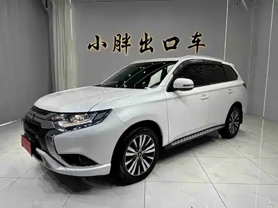 Mitsubishi Outlander 2023