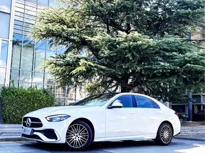 Mercedes-Benz C-Class 2024