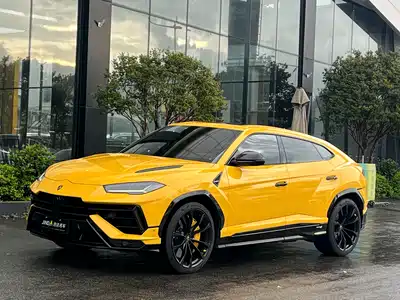 Lamborghini Urus 2024
