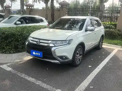 Mitsubishi Outlander (Import) 2016