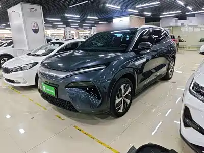 BYD Tang L 2025