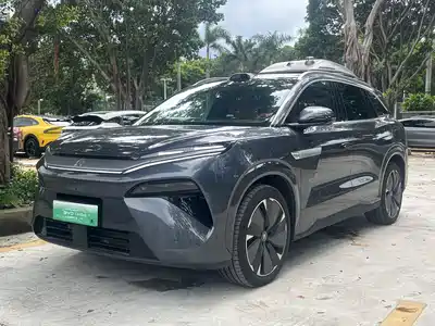 BYD Tang L 2025