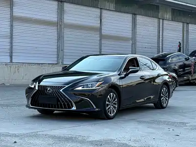 Lexus ES 2024