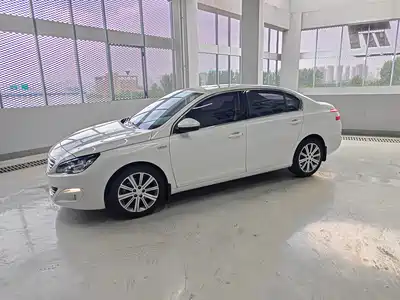 Peugeot 408 2016