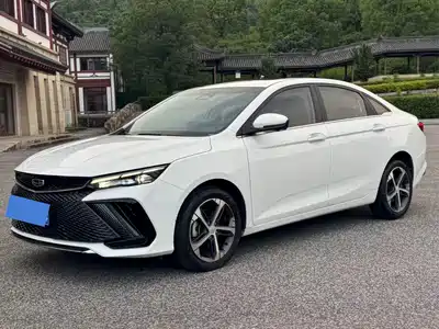 Geely Emgrand L 2022