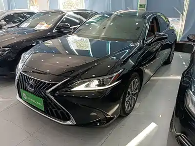Lexus ES 2022