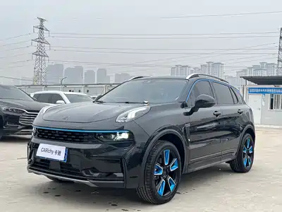 Lynk & Co 01 2022