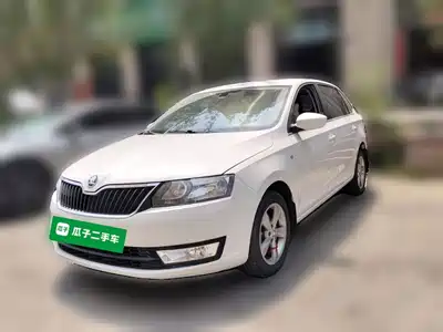 Škoda Rapid Spaceback 2016
