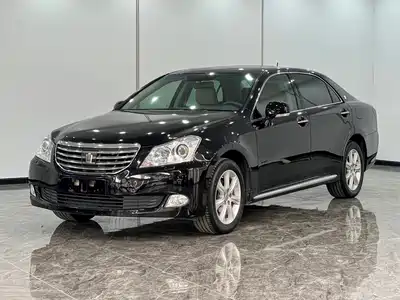 Toyota Crown 2010