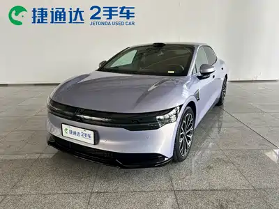 ZEEKR 007 2025