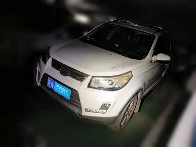 BAIC Huansu S3 2017