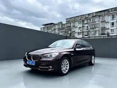 BMW 5 Series GT 2012