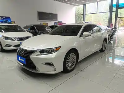 Lexus ES 2017