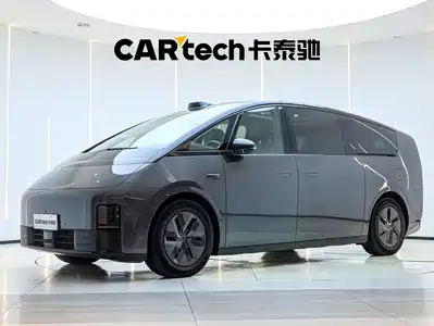 Li Auto MEGA 2024