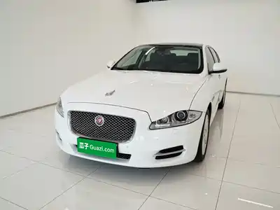 Jaguar XJ 2015