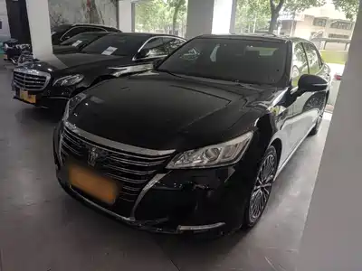 Toyota Crown 2018
