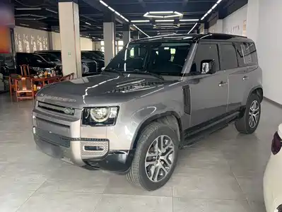 Land Rover Defender 2022