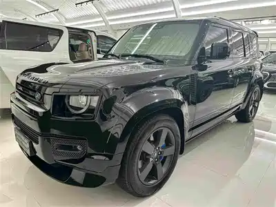 Land Rover Defender 2024