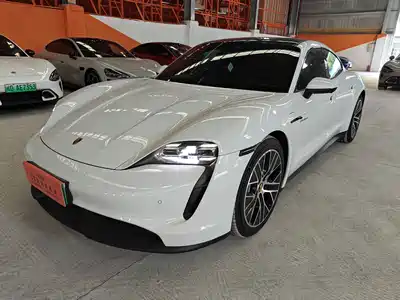 Porsche Taycan 2021