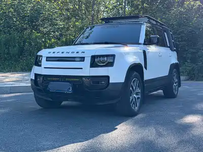 Land Rover Defender 2022