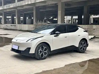 Lynk & Co Z20 2025