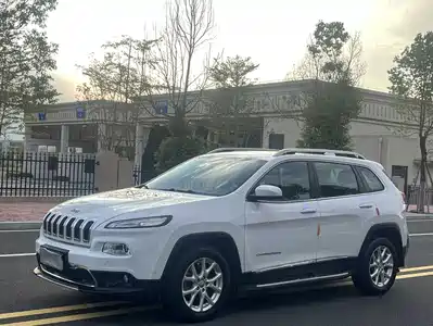 Jeep Cherokee 2016