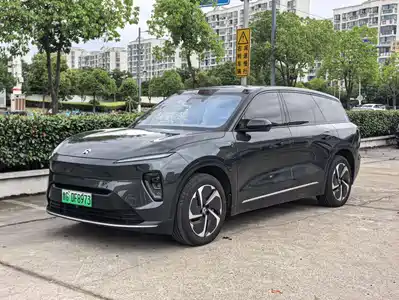 NIO ES8 2023