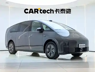 Li Auto MEGA 2025