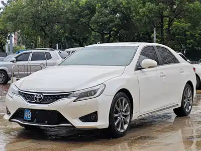 Toyota Reiz 2015