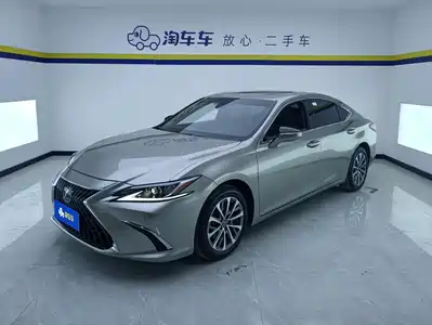 Lexus ES 2024