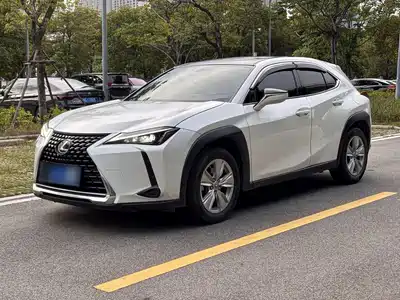 Lexus UX 2022